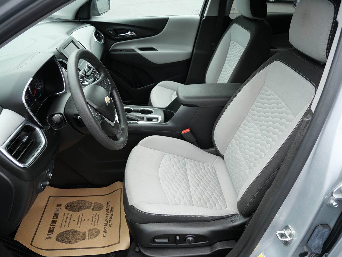 2020 Chevrolet Equinox LT photo 14