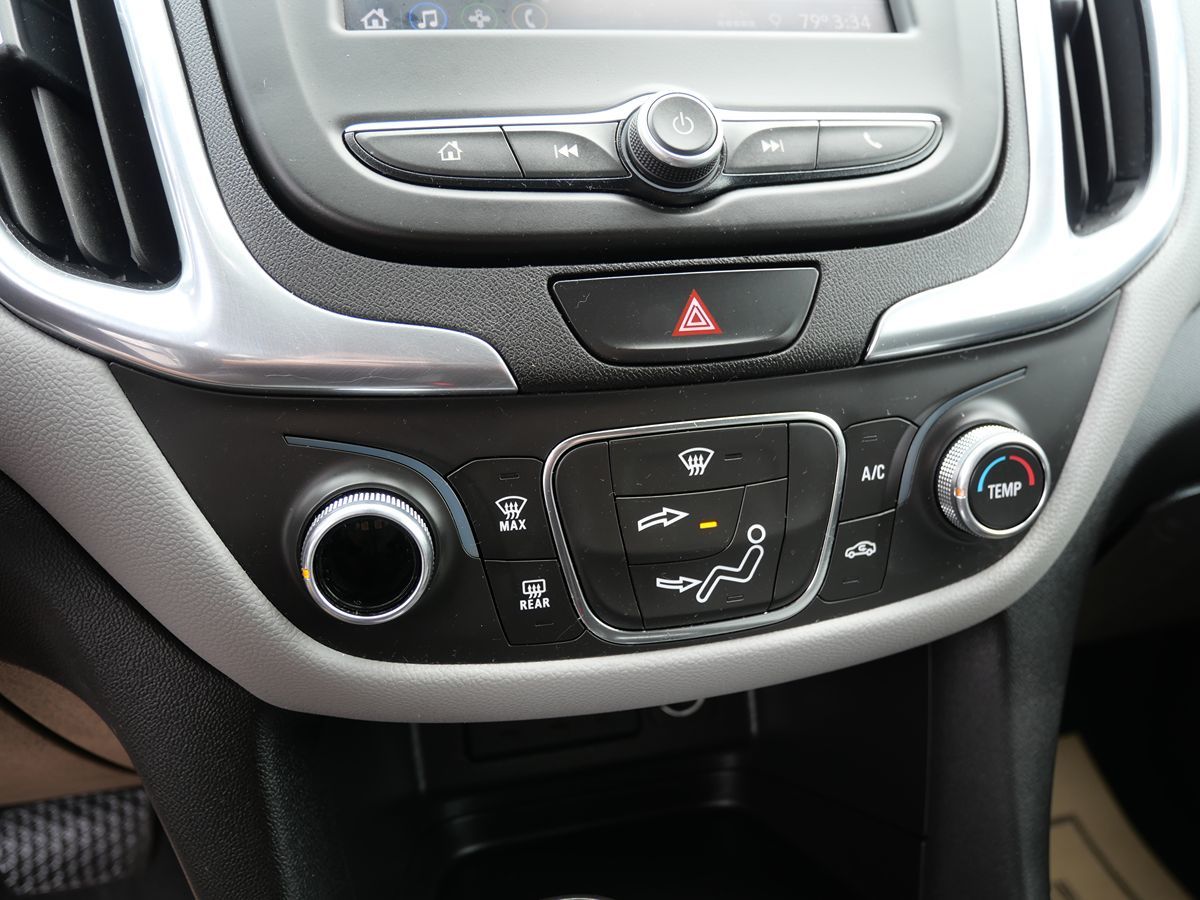 2020 Chevrolet Equinox LT photo 18