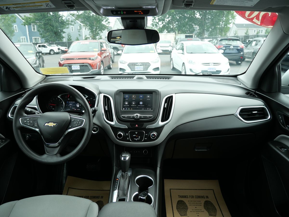 2020 Chevrolet Equinox LT photo 25