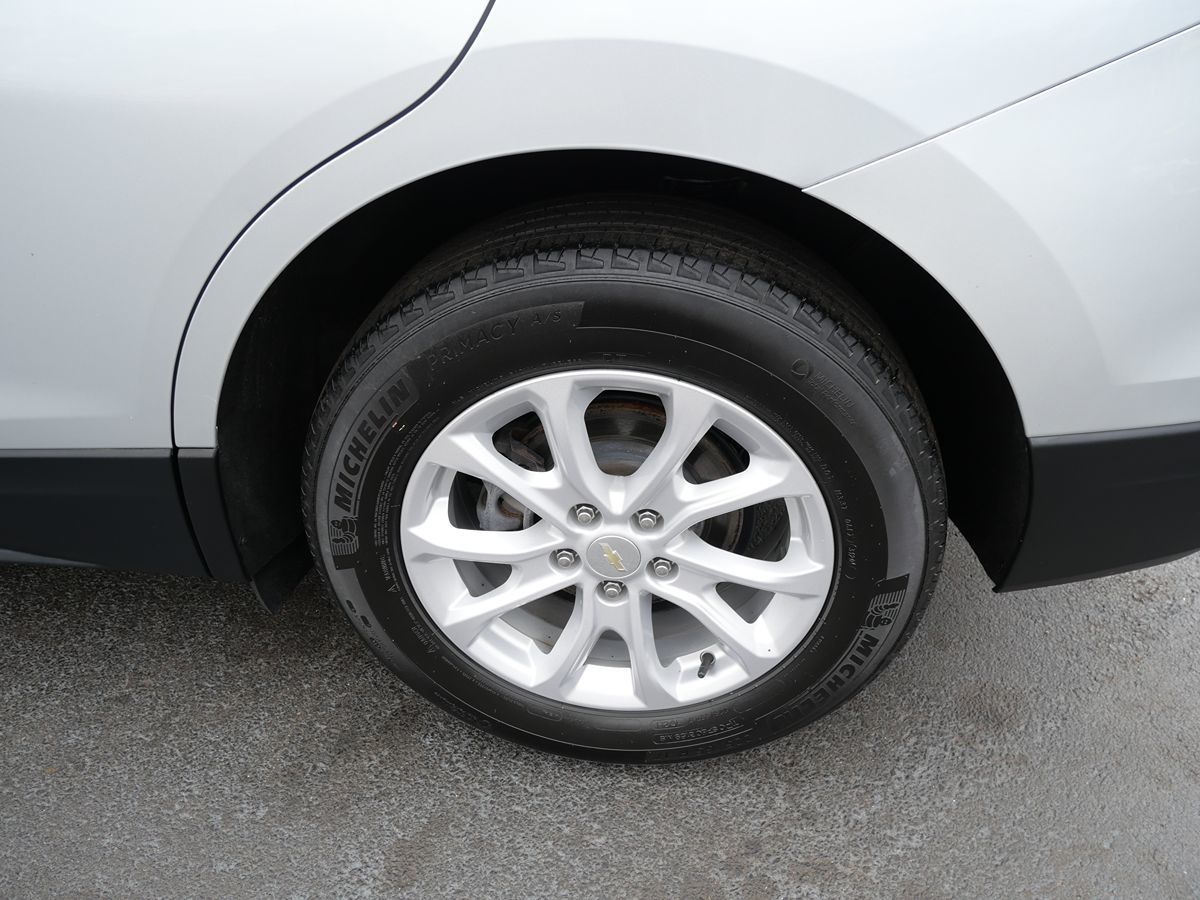 2020 Chevrolet Equinox LT photo 33