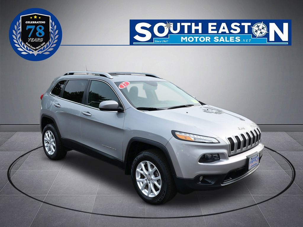 2017 Jeep Cherokee Latitude North Edition photo 3