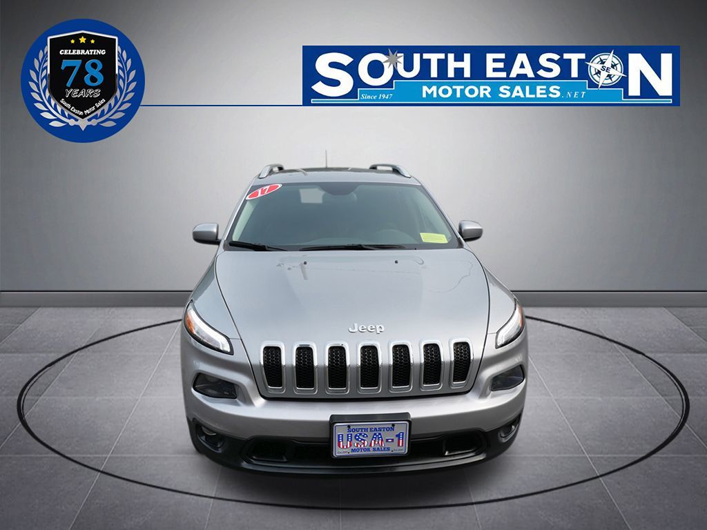 2017 Jeep Cherokee Latitude North Edition photo 4