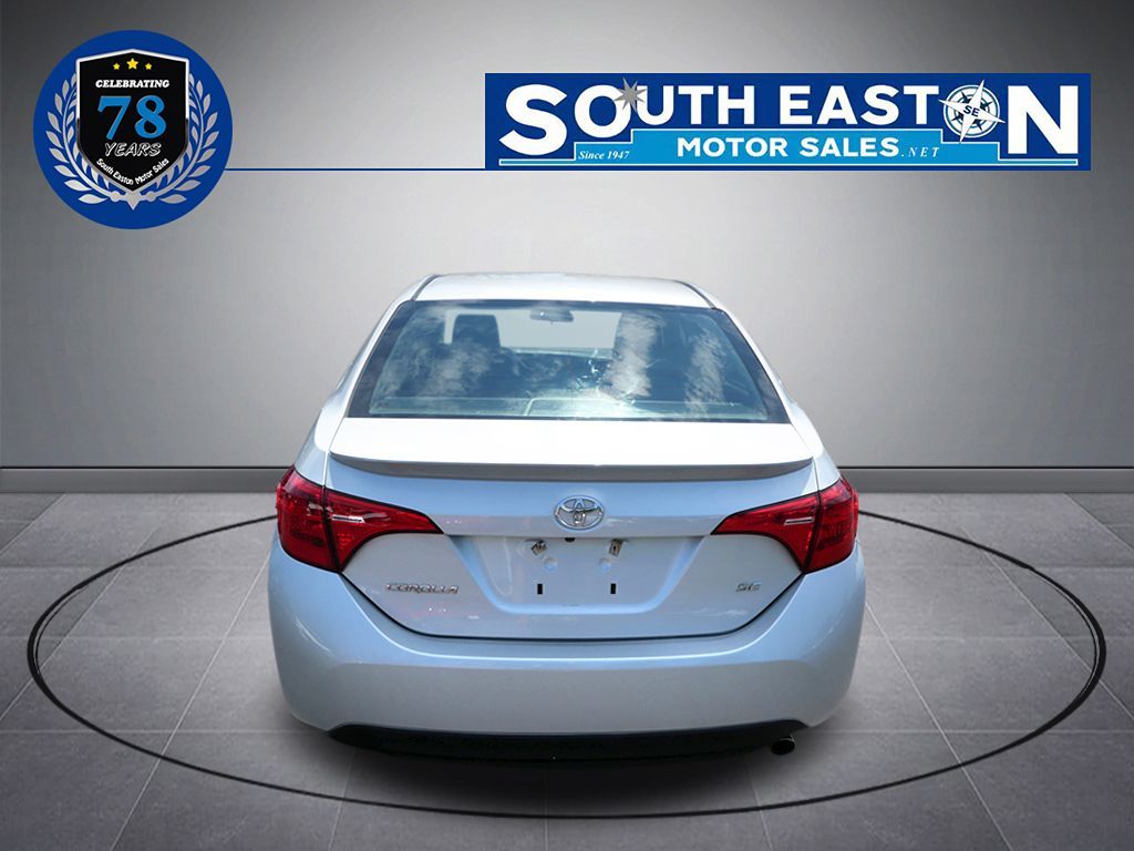 2018 Toyota Corolla XLE XSE photo 4