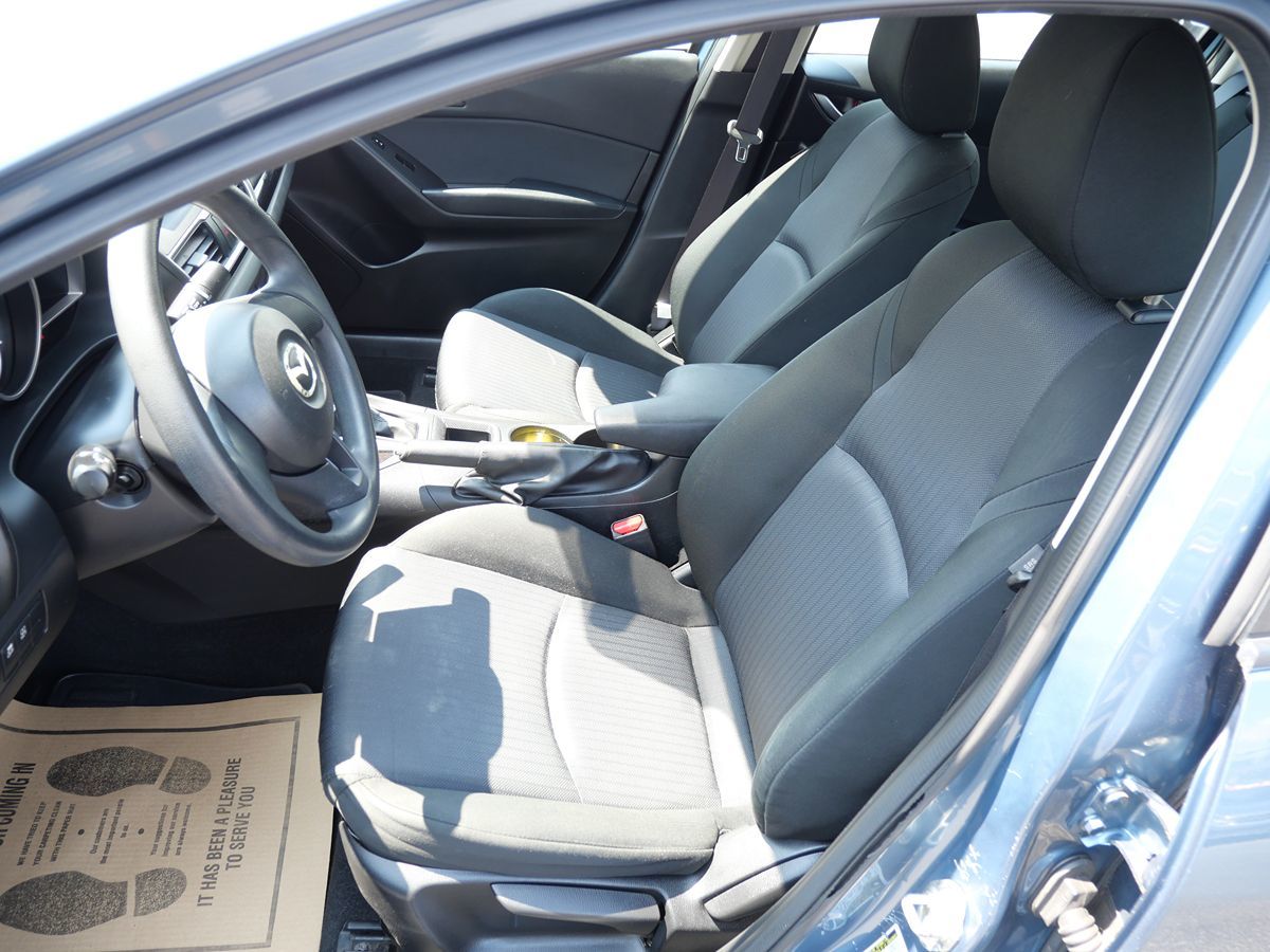 2014 Mazda Mazda3 i SV photo 12