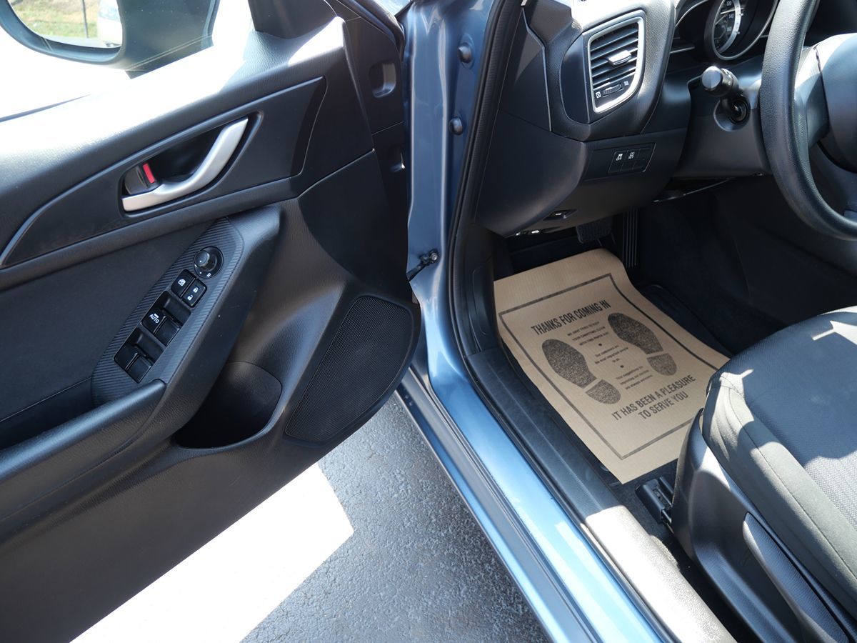 2014 Mazda Mazda3 i SV photo 14