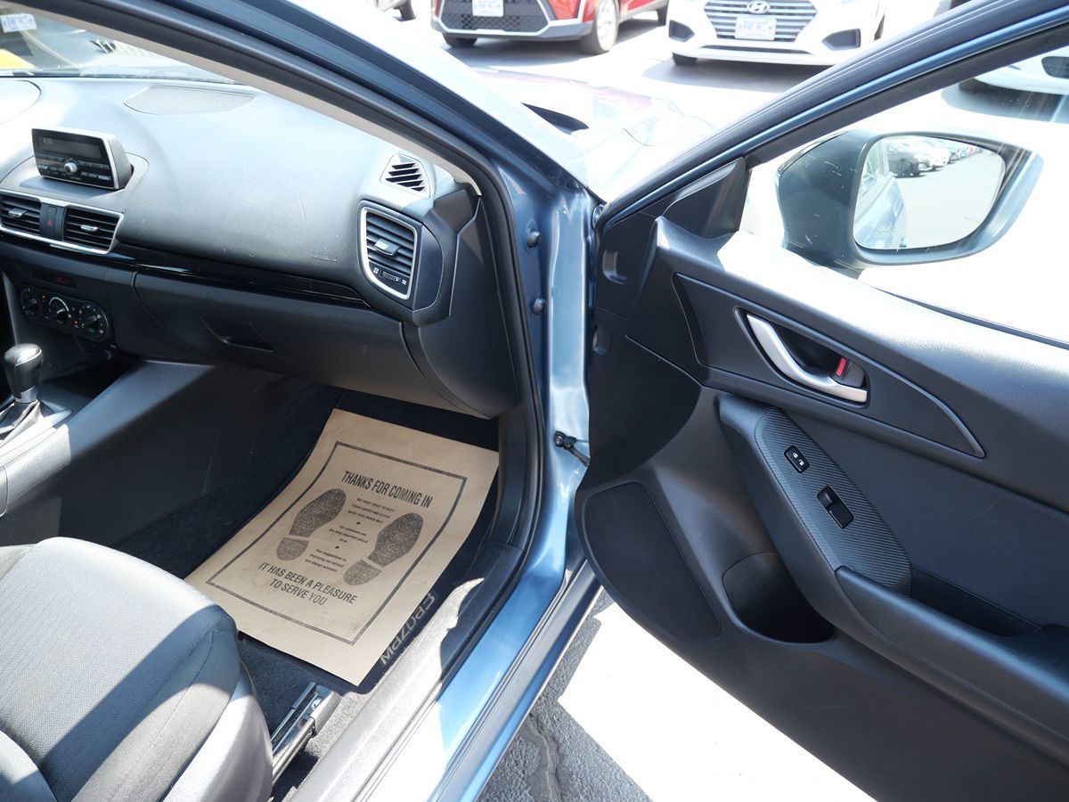 2014 Mazda Mazda3 i SV photo 22