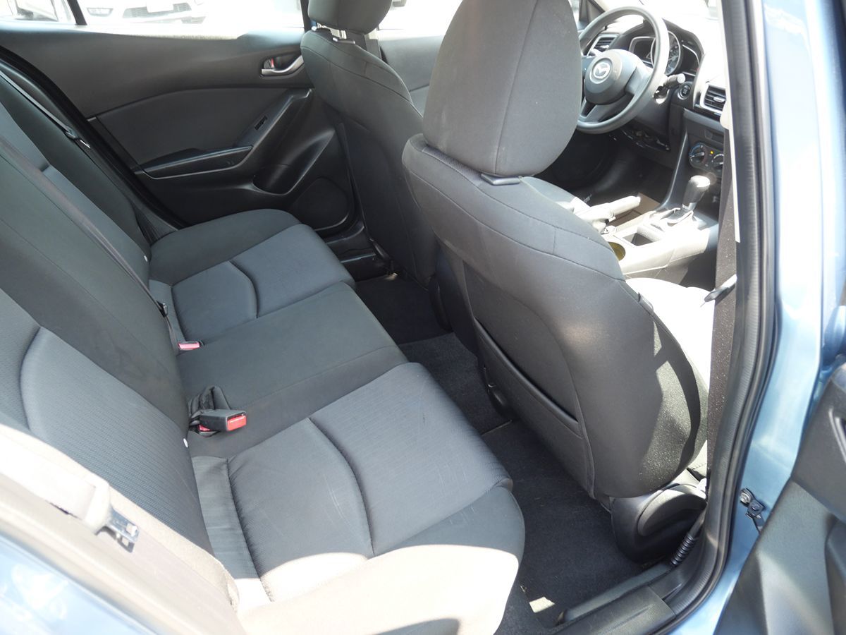2014 Mazda Mazda3 i SV photo 28