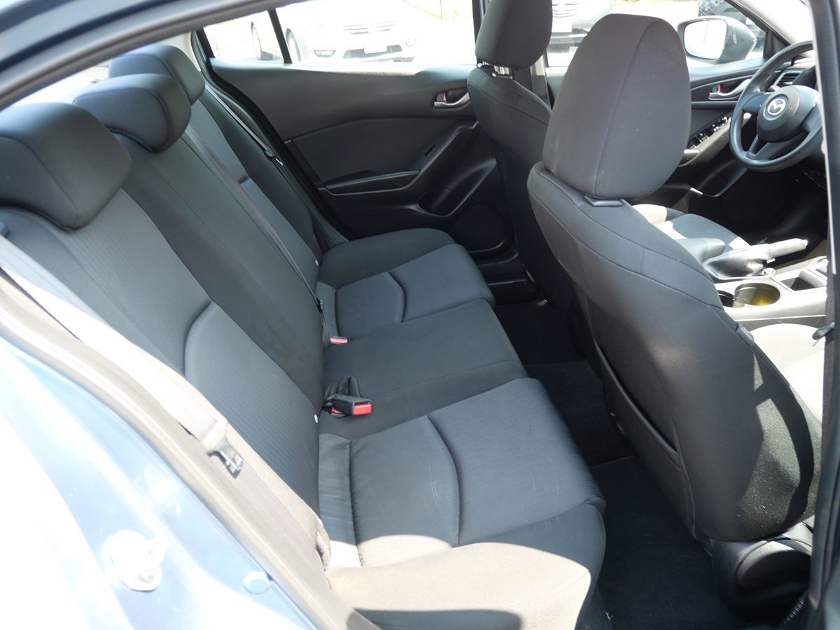 2014 Mazda Mazda3 i SV photo 29
