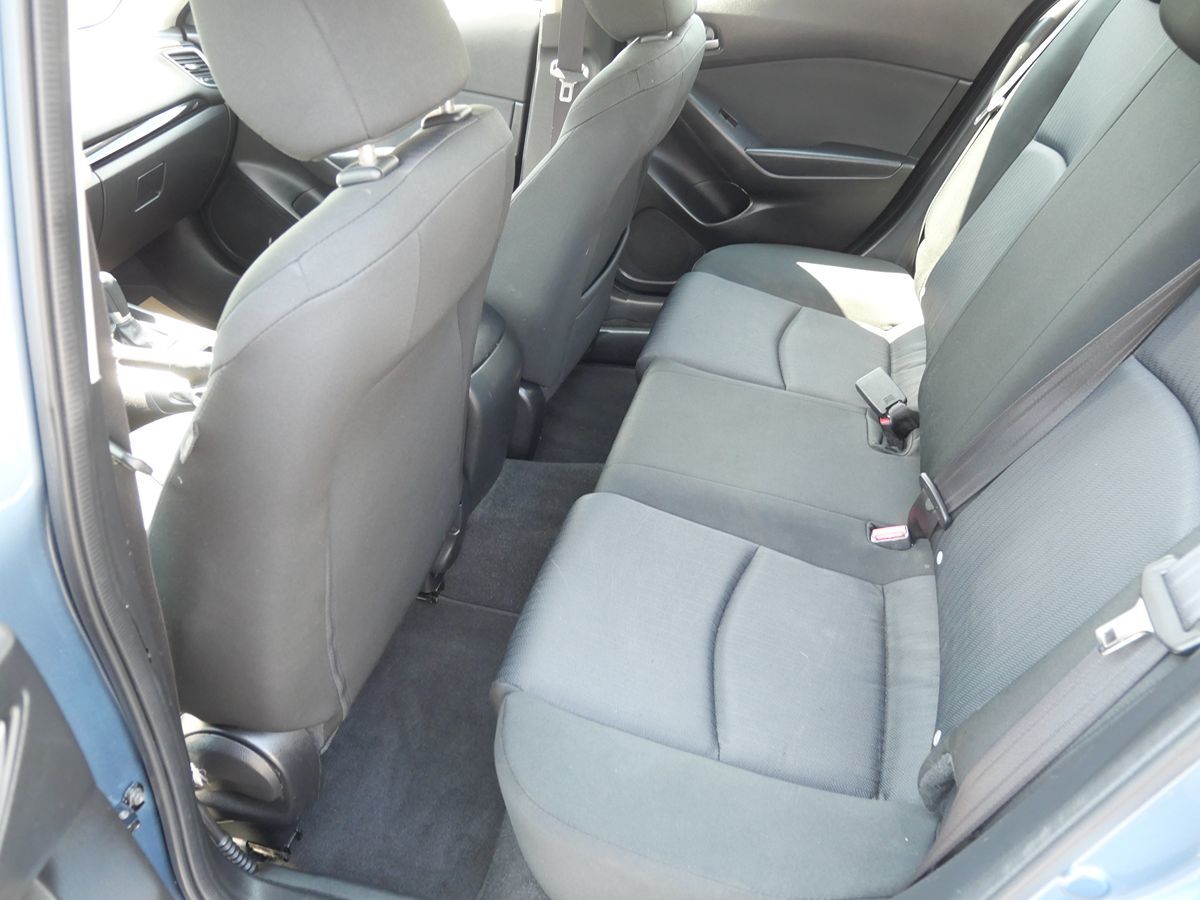 2014 Mazda Mazda3 i SV photo 31