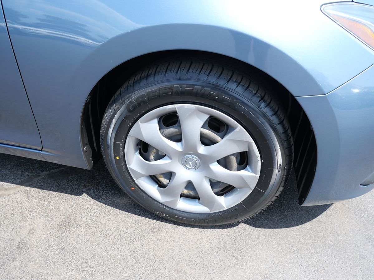 2014 Mazda Mazda3 i SV photo 2