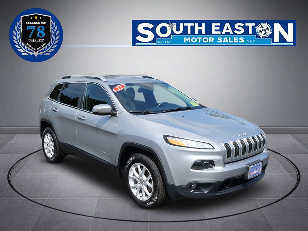 2017 Jeep Cherokee Latitude North Edition photo 3