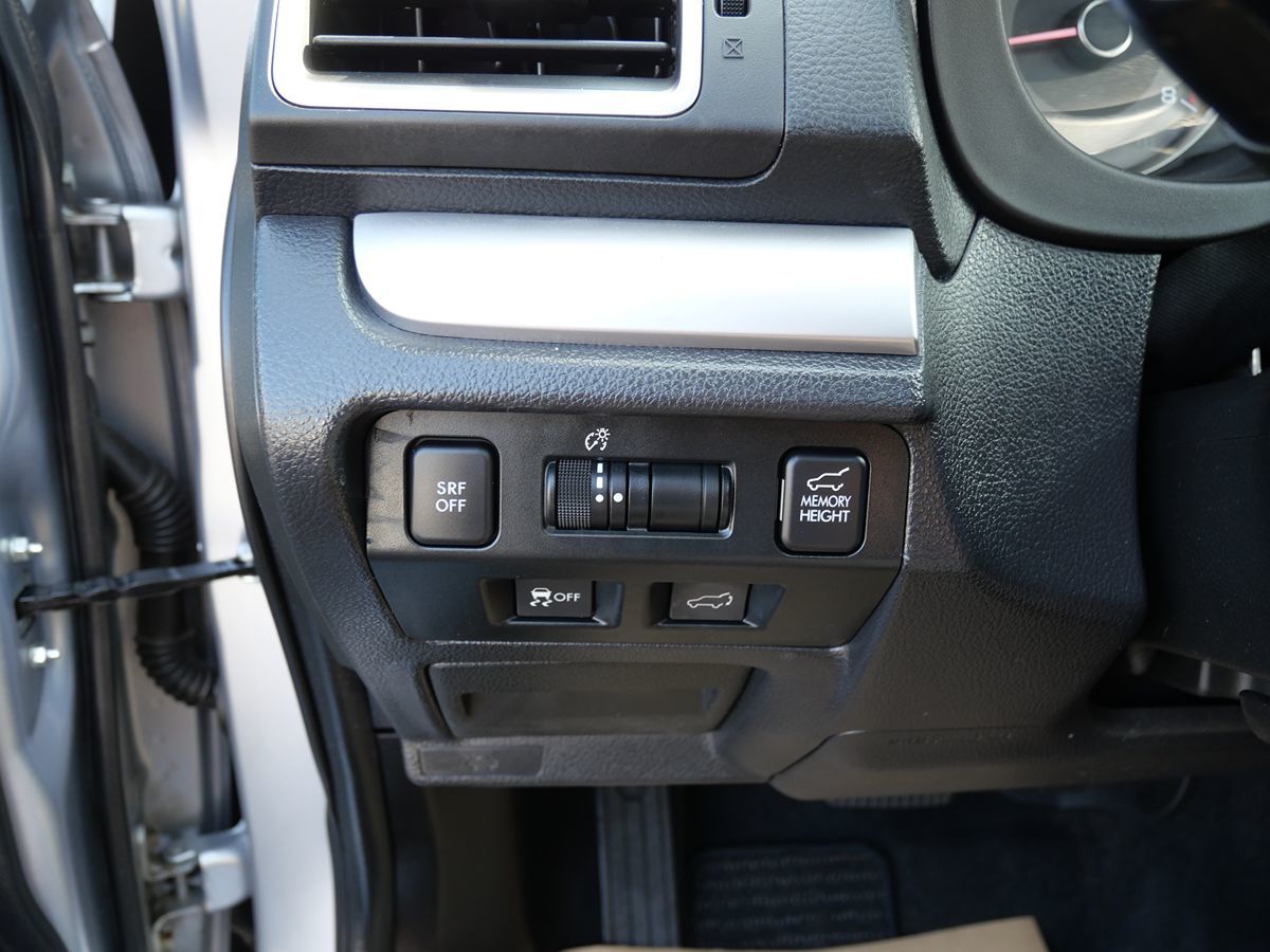 2016 Subaru Forester 2.5i Limited photo 16
