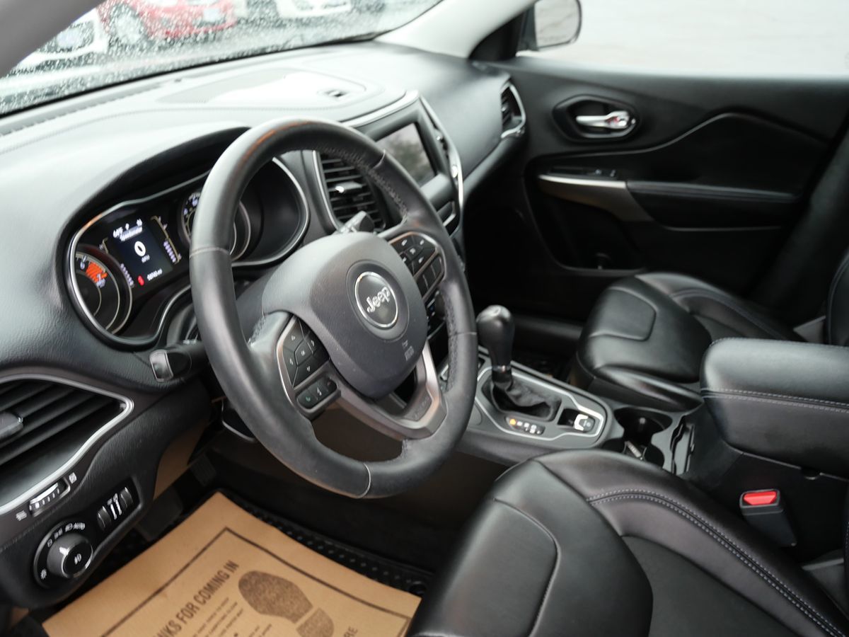 2019 Jeep Cherokee Latitude photo 13