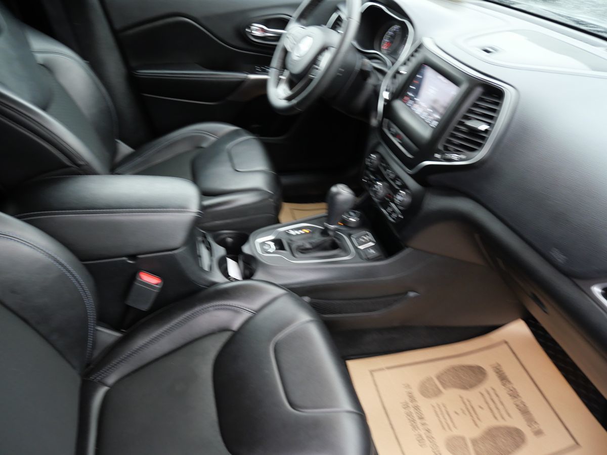 2019 Jeep Cherokee Latitude photo 26