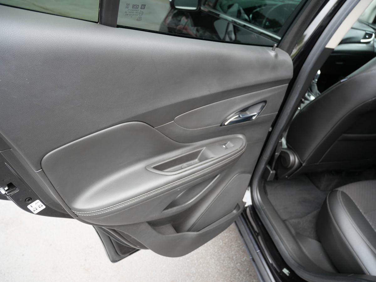 2017 Buick Encore Preferred photo 19