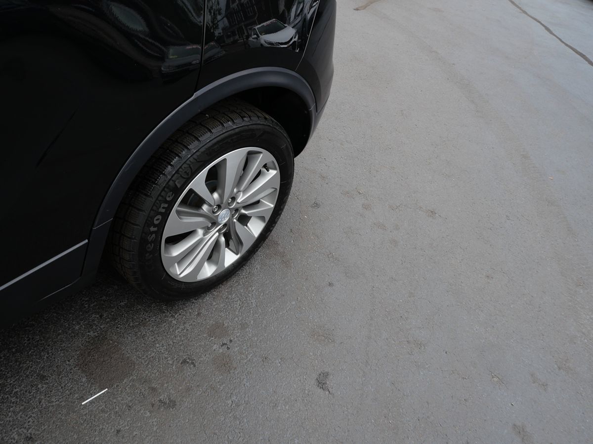2017 Buick Encore Preferred photo 2