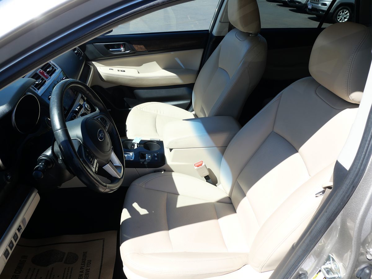 2017 Subaru Outback Limited photo 14