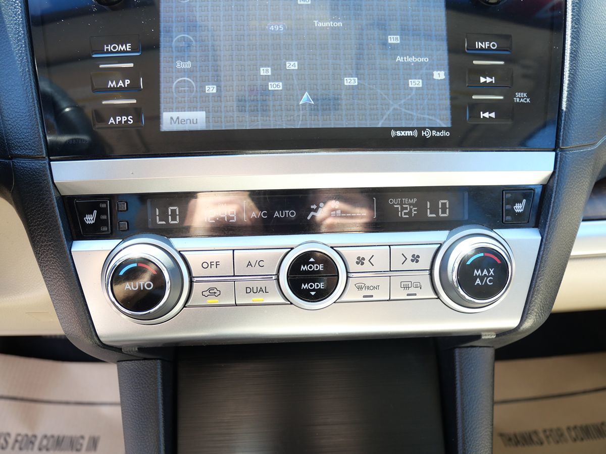 2017 Subaru Outback Limited photo 18
