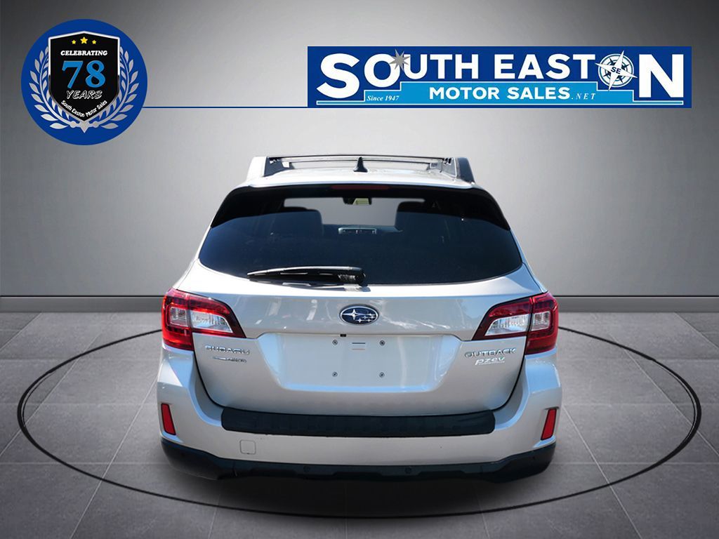 2017 Subaru Outback Limited photo 5