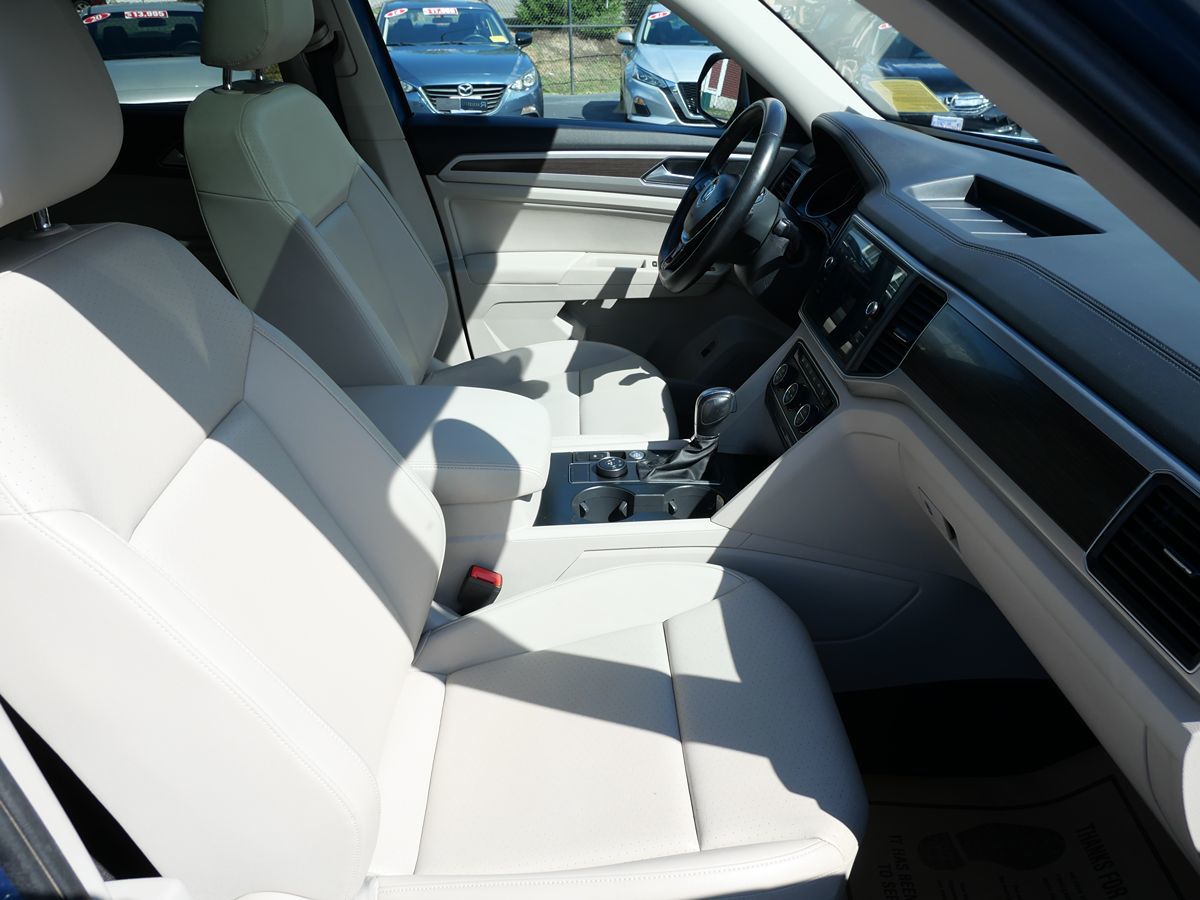 2019 Volkswagen Atlas V6 SE Technology photo 25