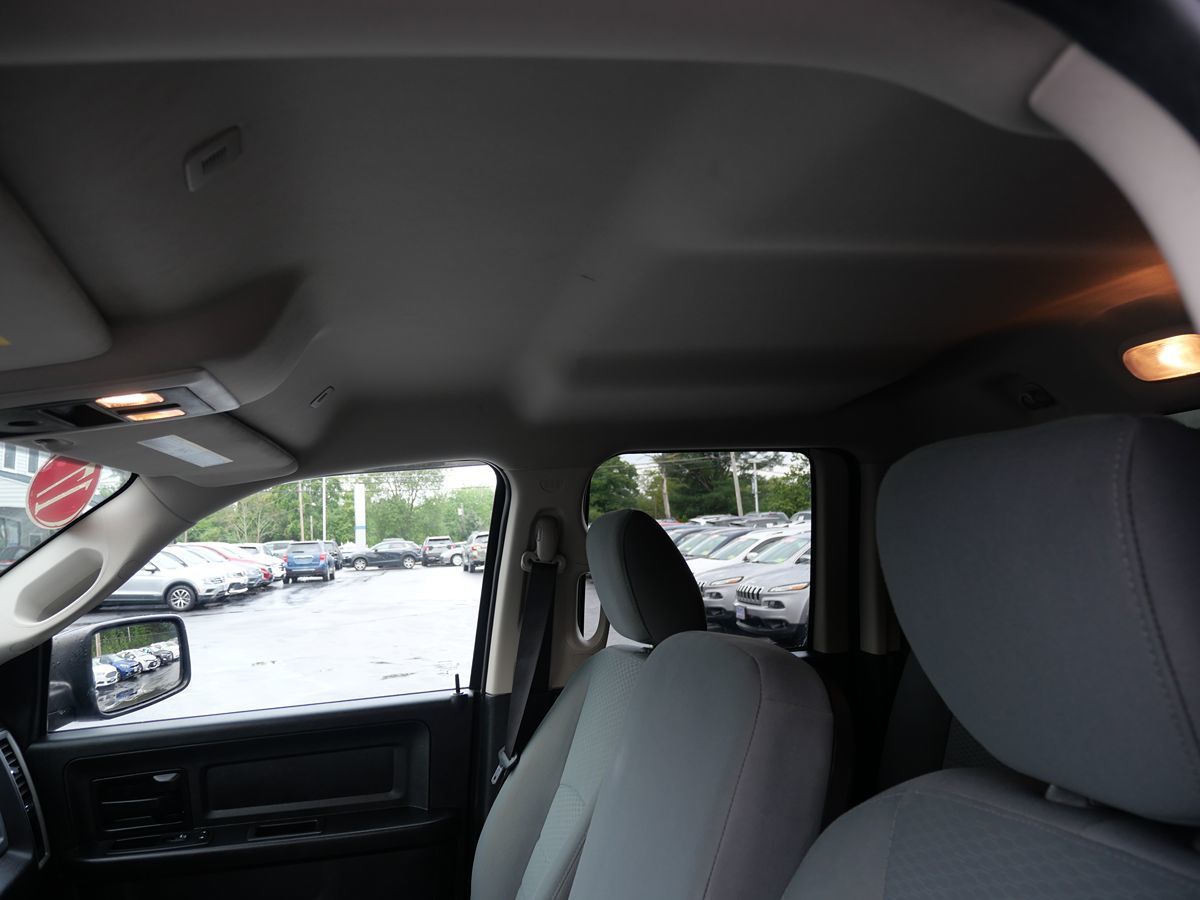 2017 Ram 1500 Express photo 11