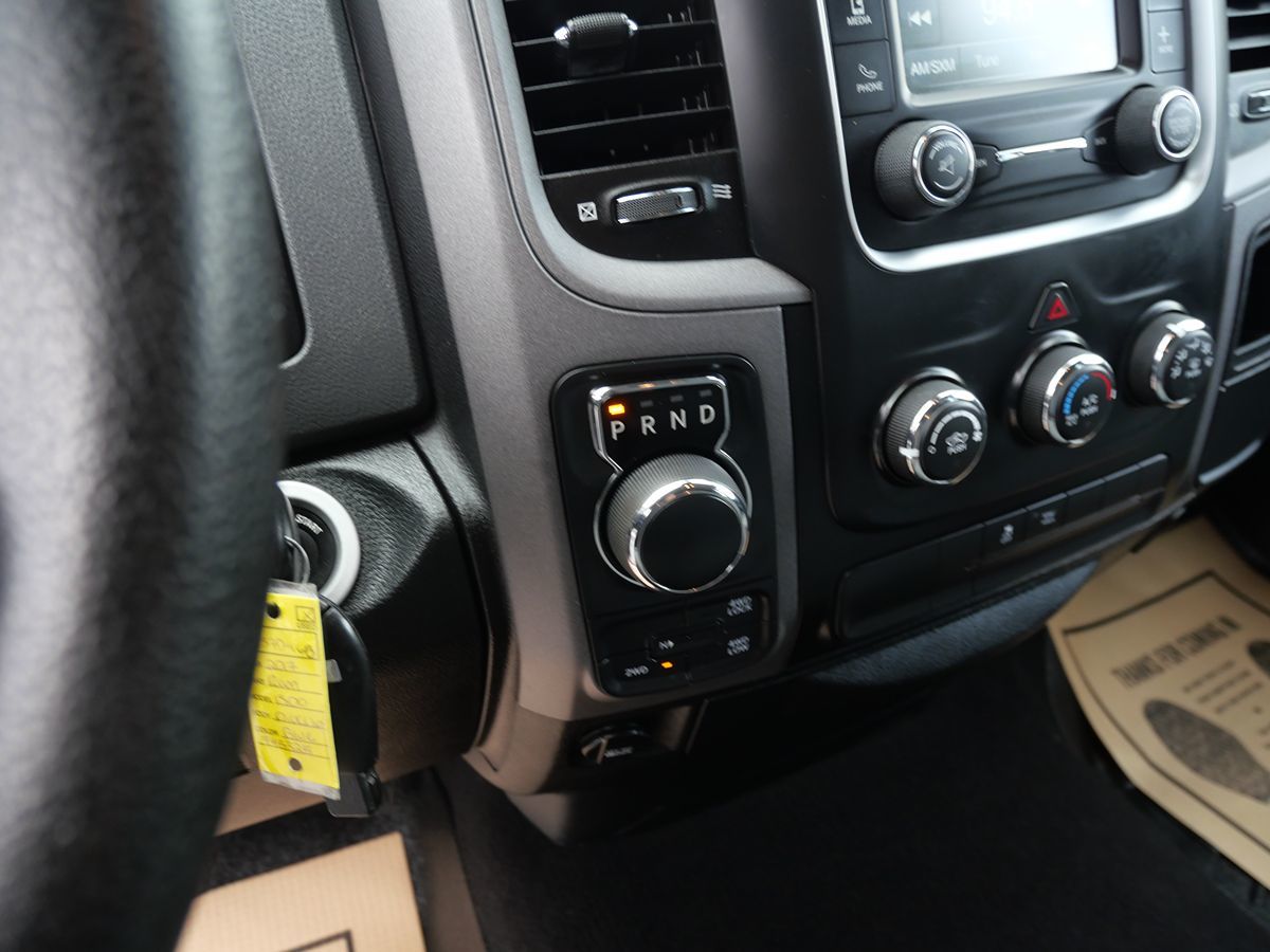 2017 Ram 1500 Express photo 14