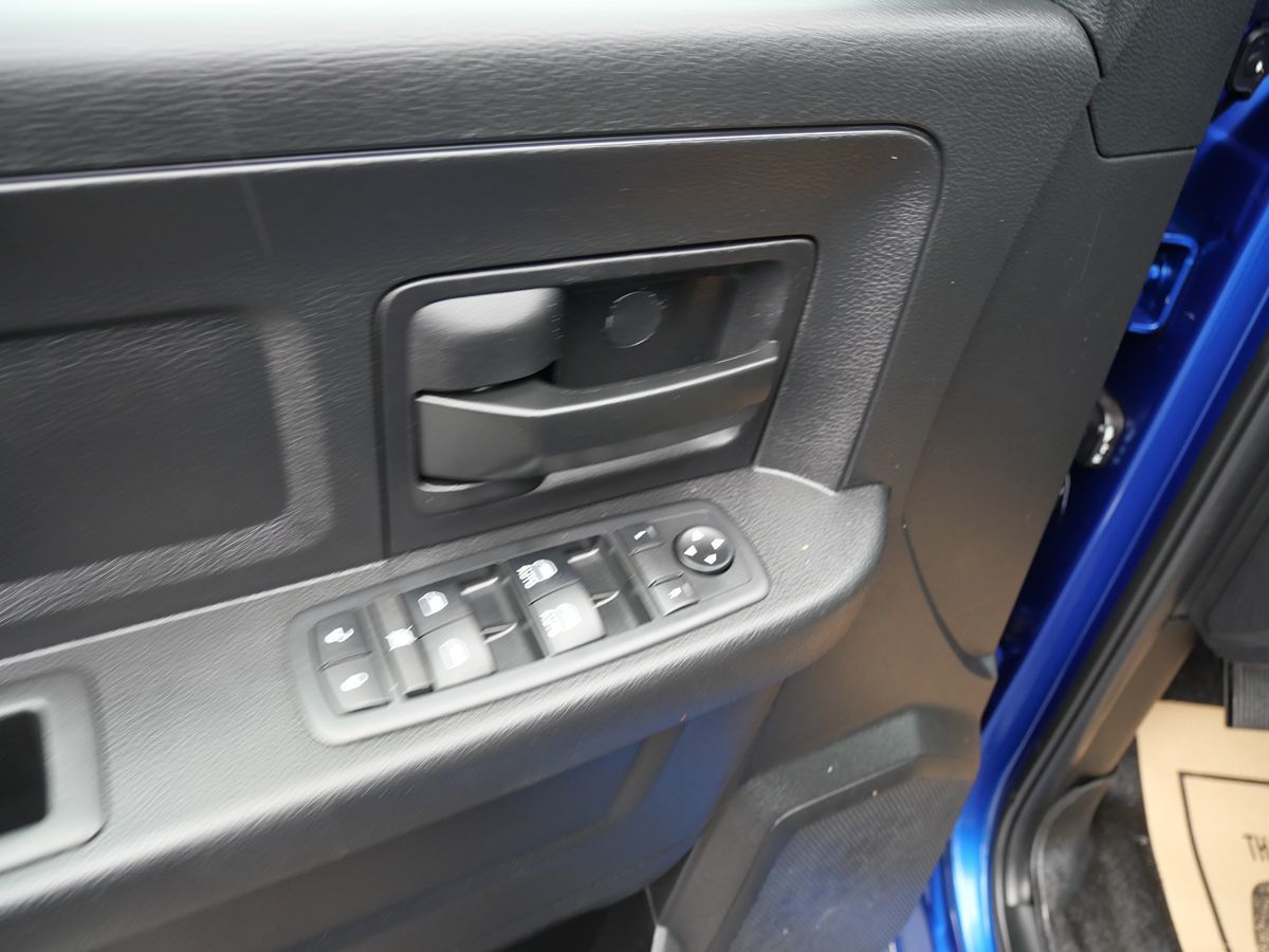 2017 Ram 1500 Express photo 15