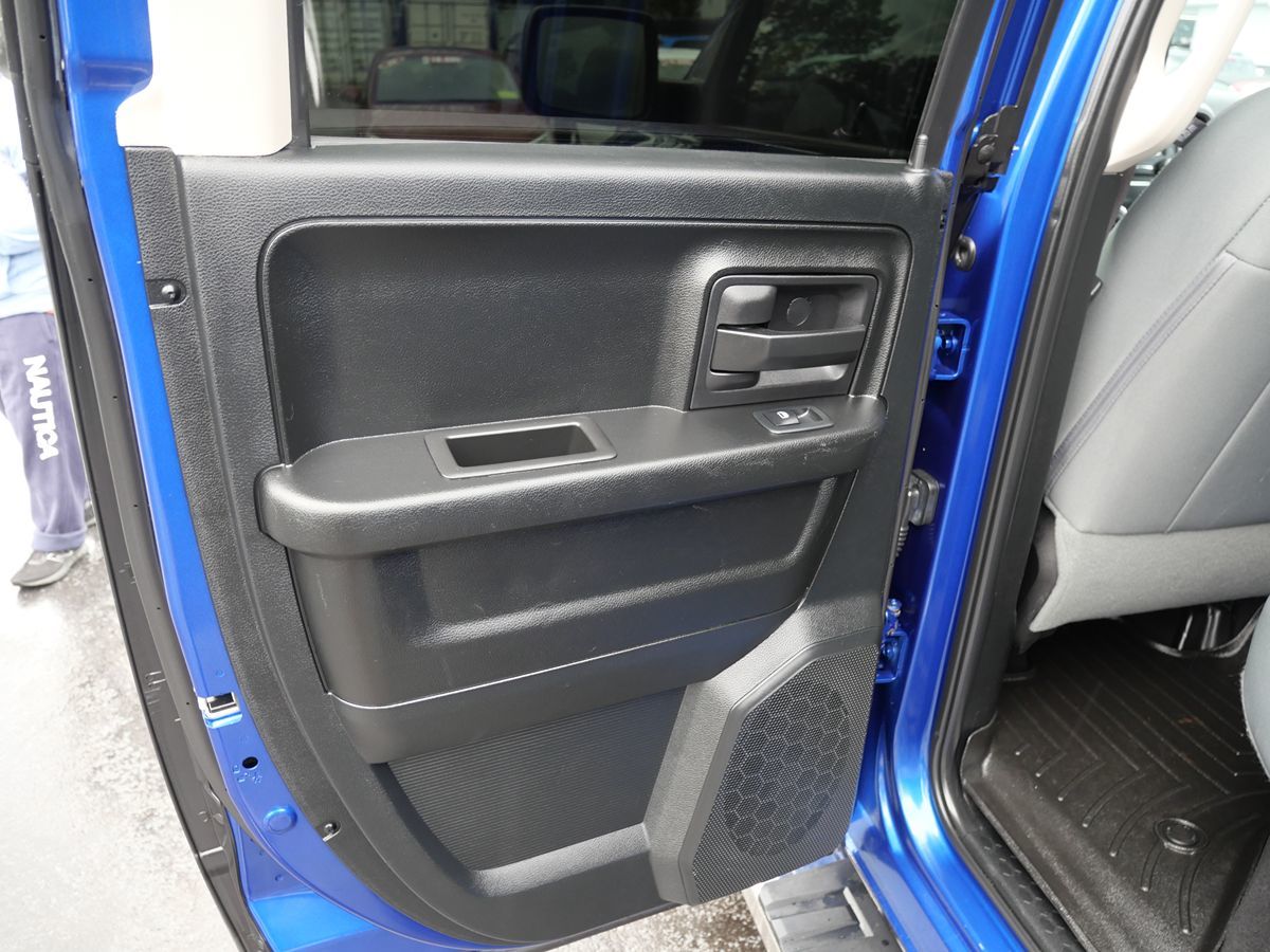 2017 Ram 1500 Express photo 16