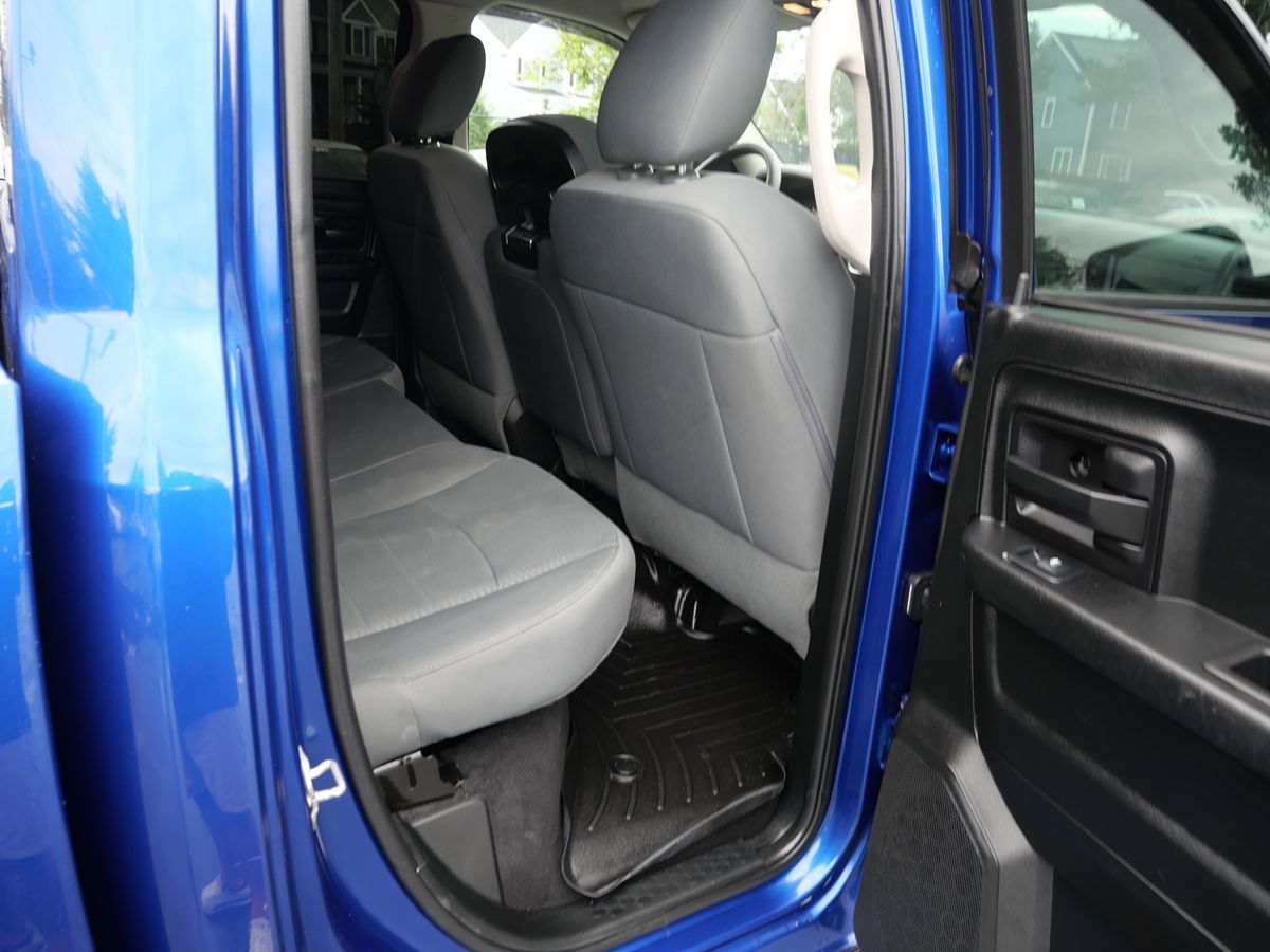 2017 Ram 1500 Express photo 20