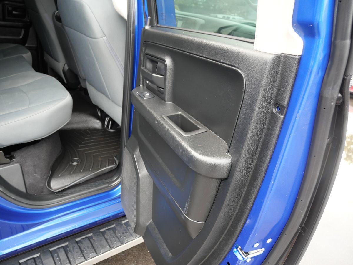 2017 Ram 1500 Express photo 24