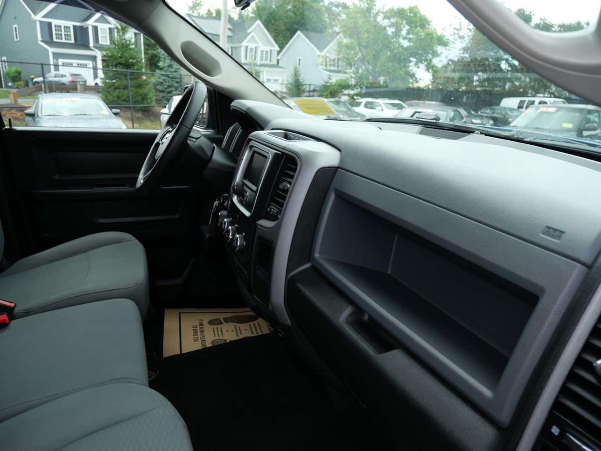 2017 Ram 1500 Express photo 28