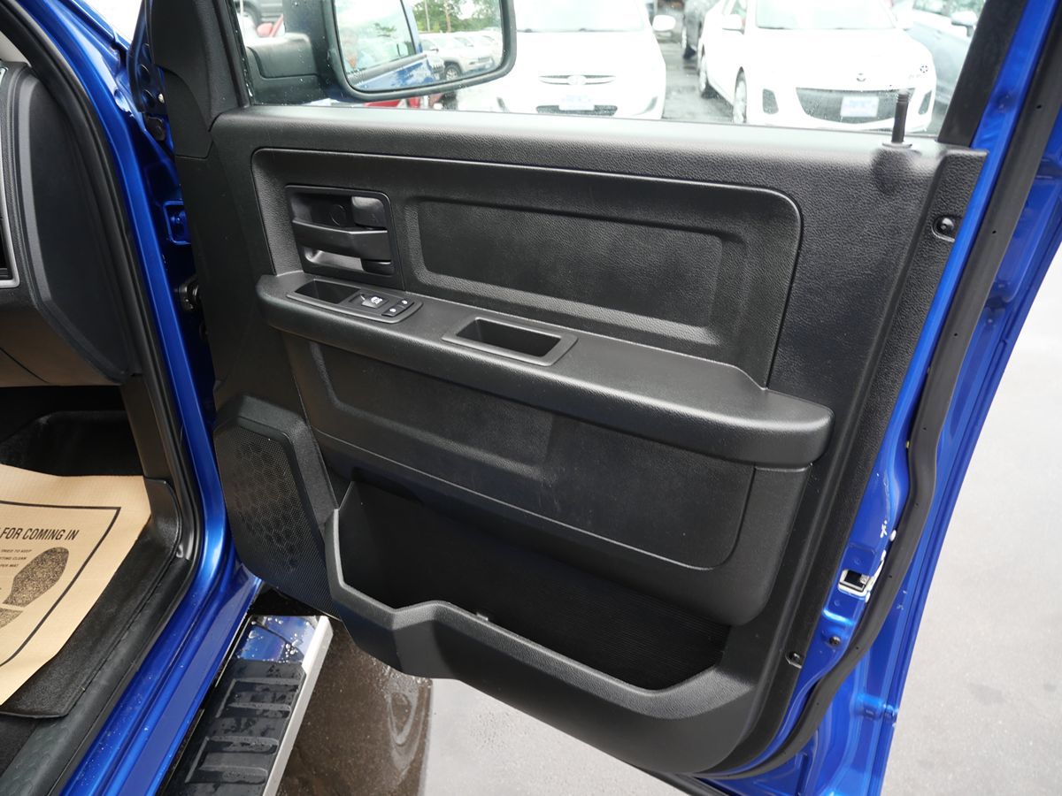 2017 Ram 1500 Express photo 30