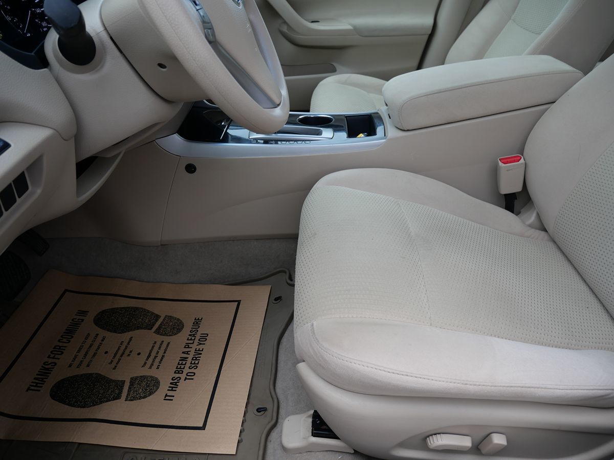 2014 Nissan Altima 2.5 S photo 11
