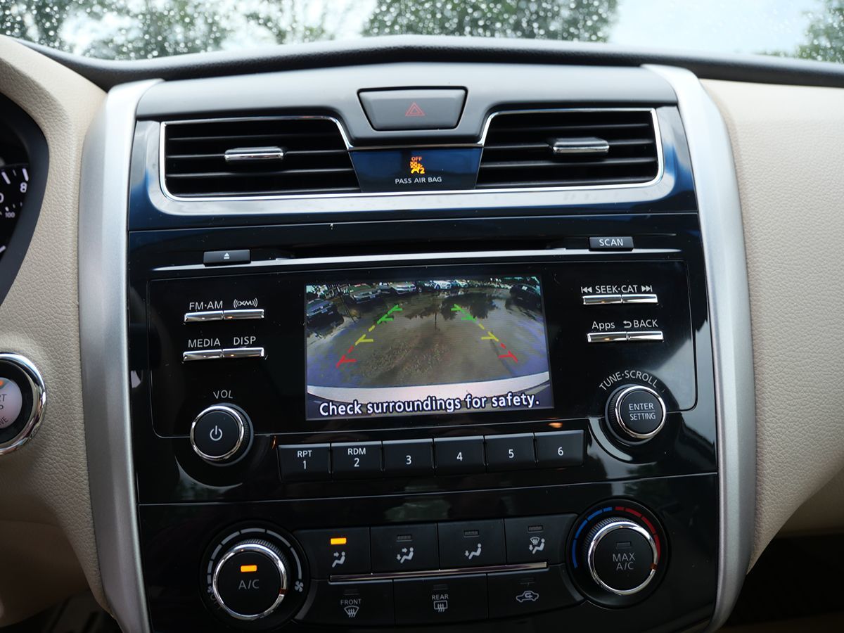 2014 Nissan Altima 2.5 S photo 19