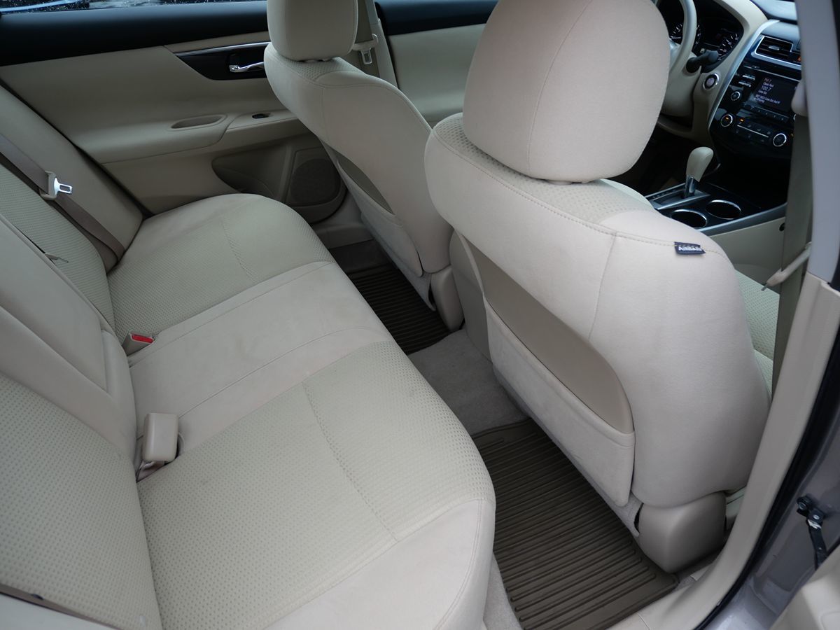 2014 Nissan Altima 2.5 S photo 31