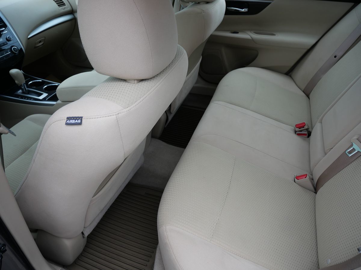 2014 Nissan Altima 2.5 S photo 34