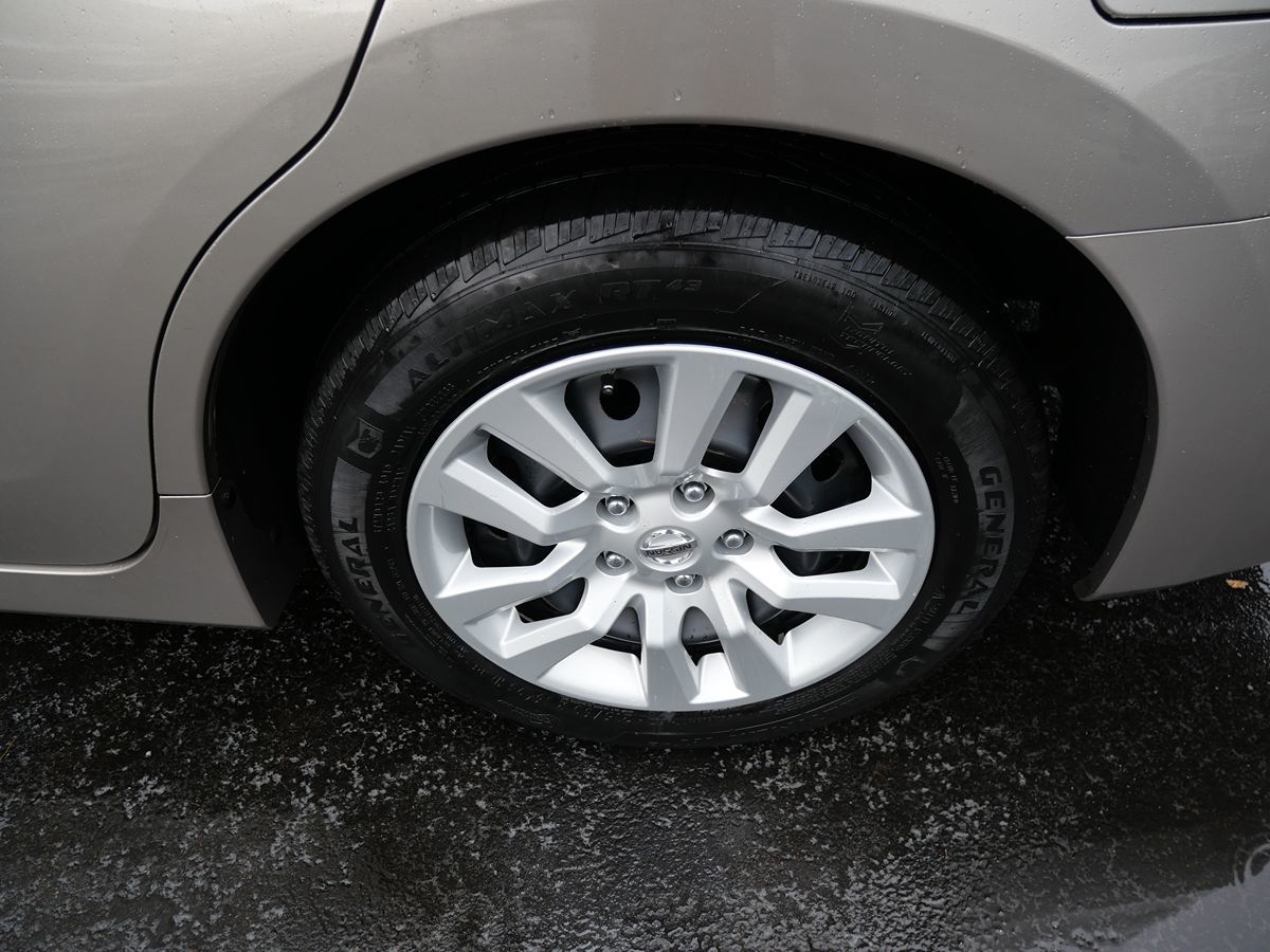 2014 Nissan Altima 2.5 S photo 38