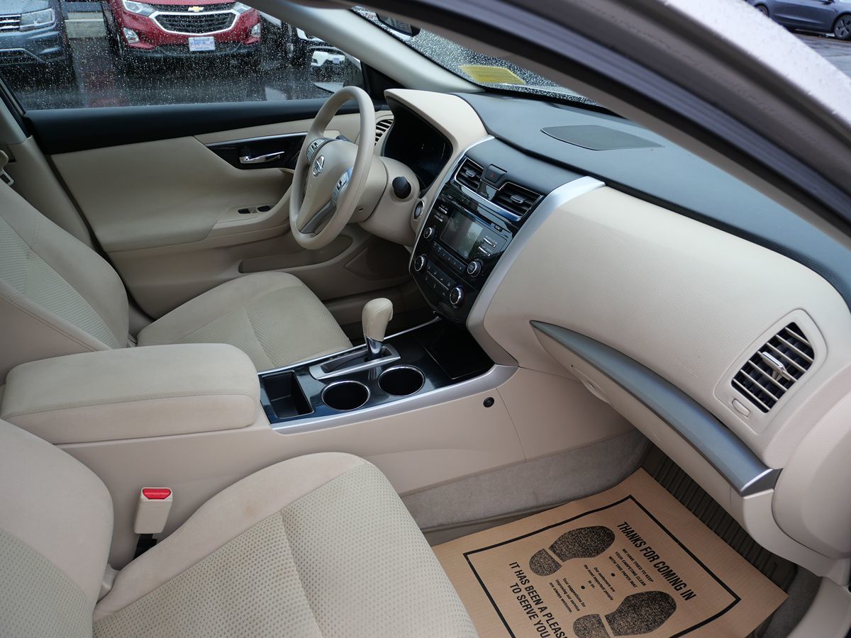 2014 Nissan Altima 2.5 S photo 27