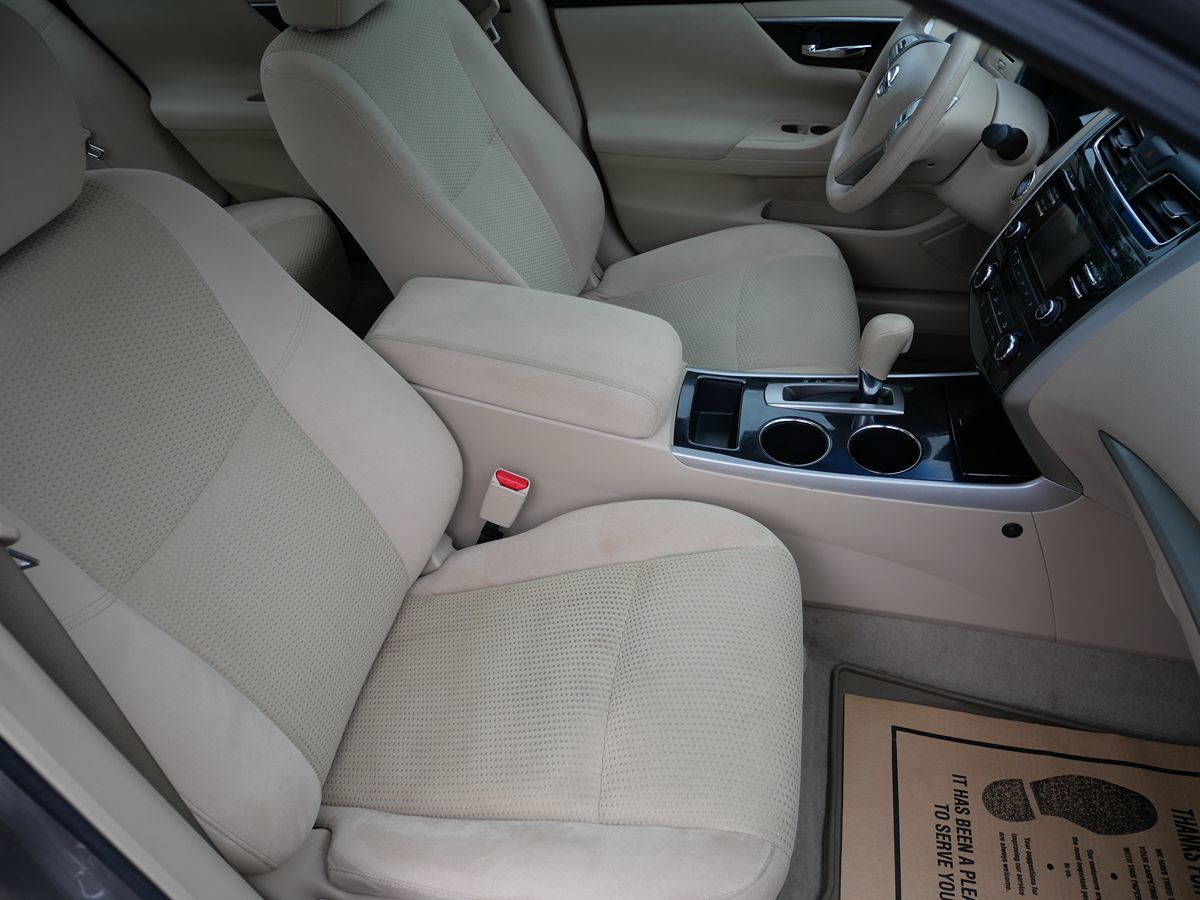 2014 Nissan Altima 2.5 S photo 29