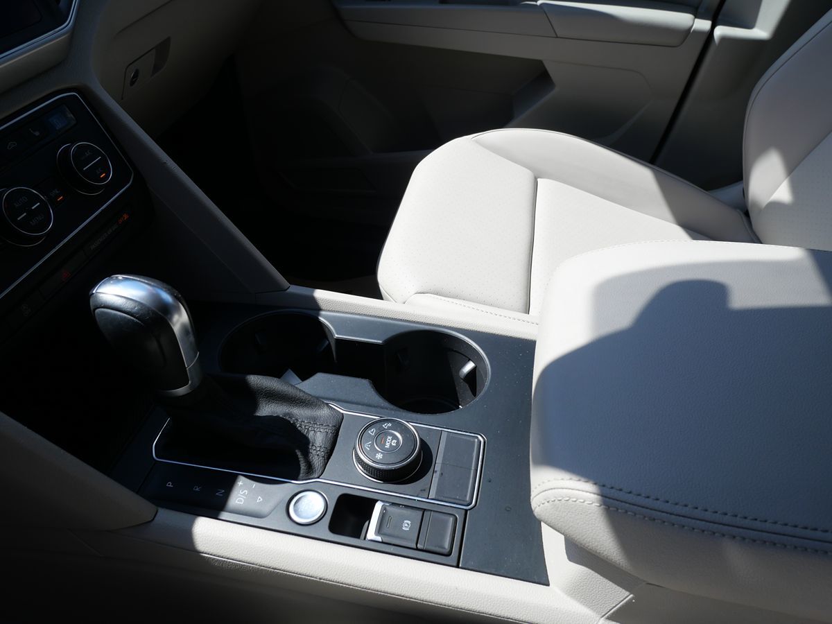 2018 Volkswagen Atlas V6 SE Technology photo 16