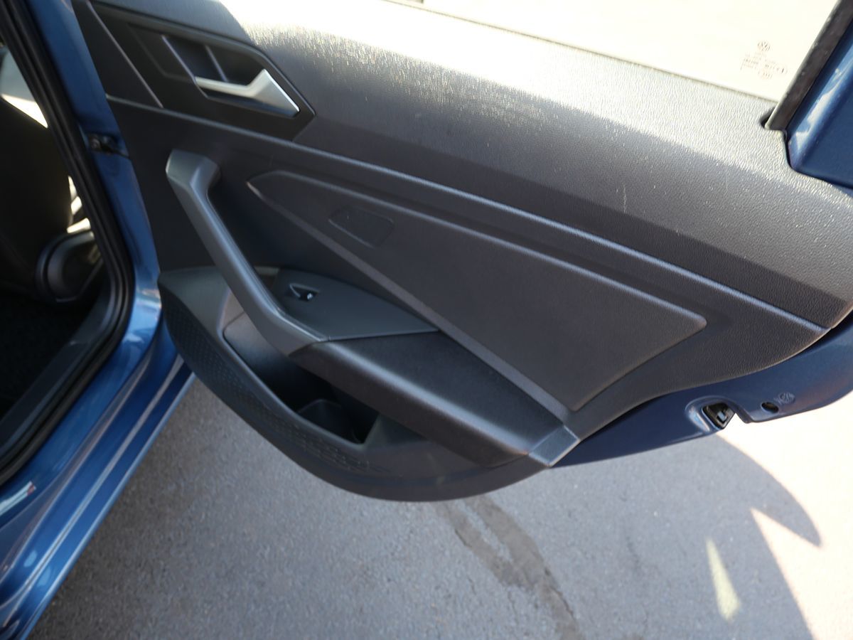 2019 Volkswagen Jetta SEL Premium photo 26