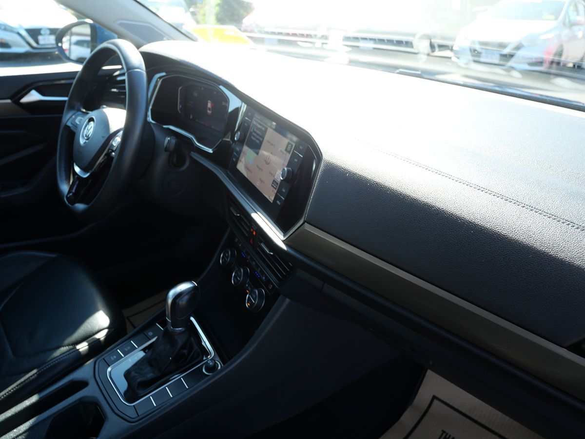2019 Volkswagen Jetta SEL Premium photo 31