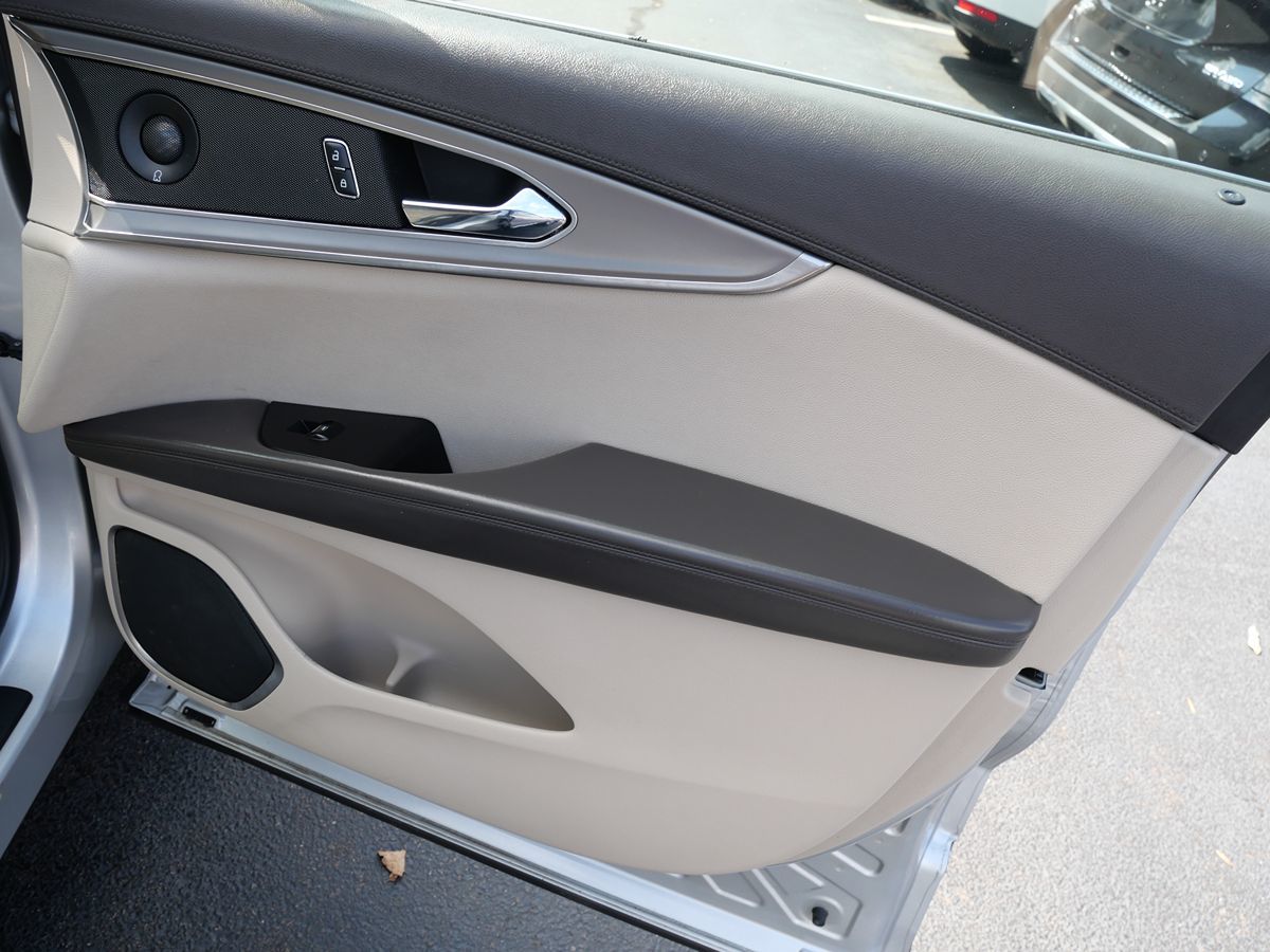 2016 Lincoln MKX Select photo 29