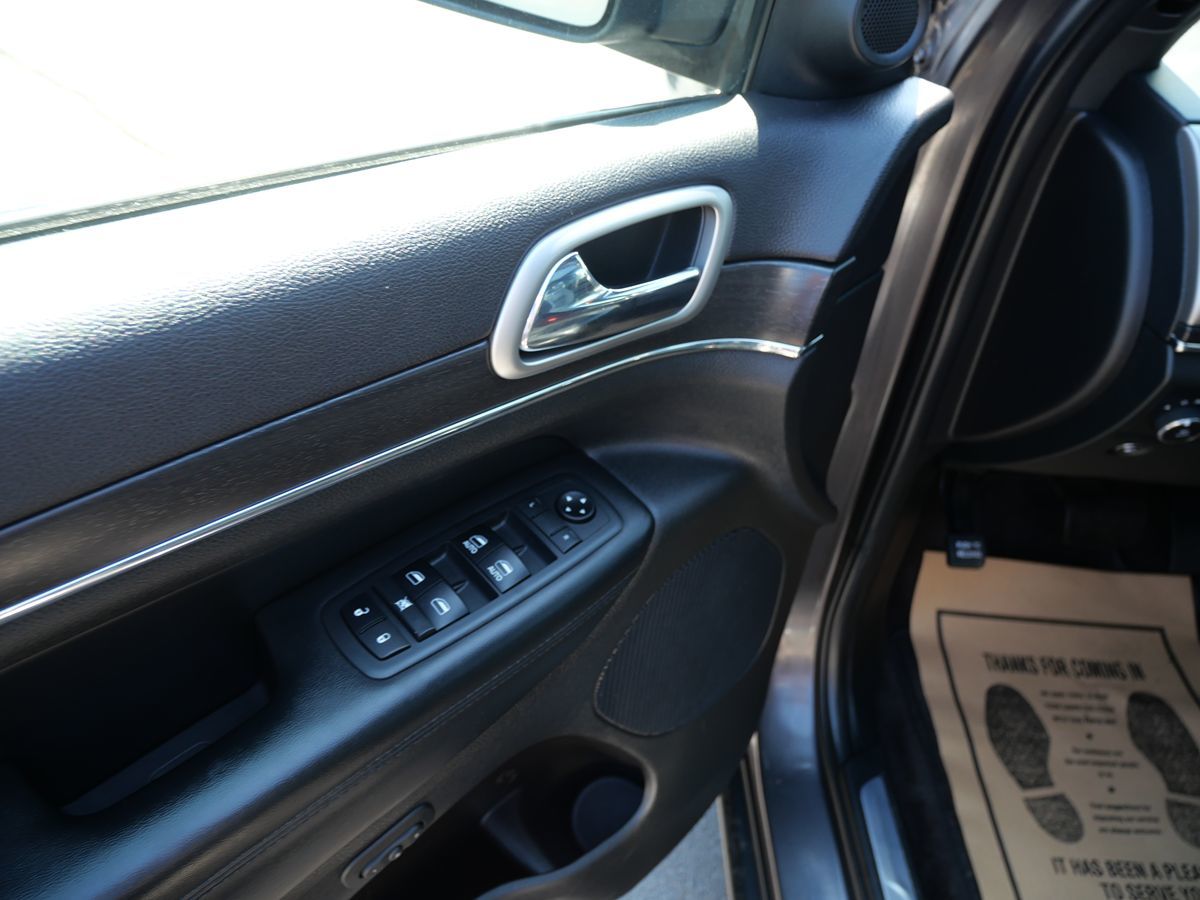 2018 Jeep Grand Cherokee Limited photo 15