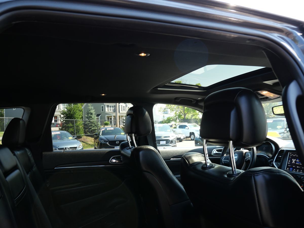 2018 Jeep Grand Cherokee Limited photo 23