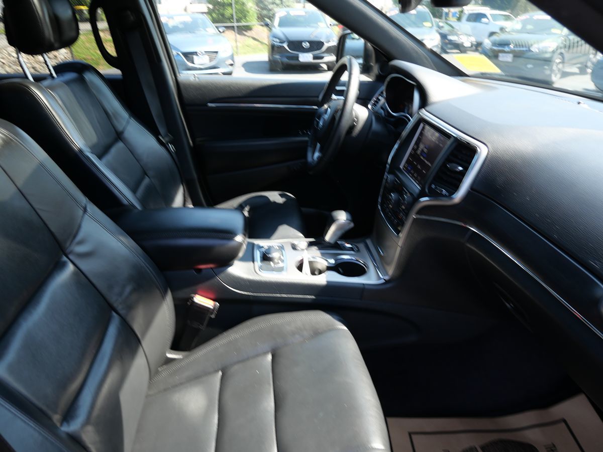 2018 Jeep Grand Cherokee Limited photo 26