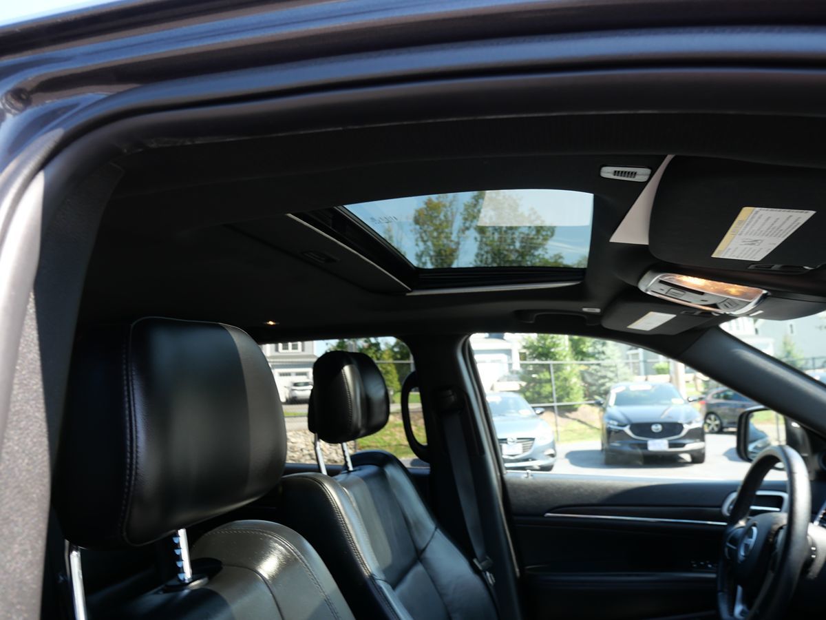 2018 Jeep Grand Cherokee Limited photo 28