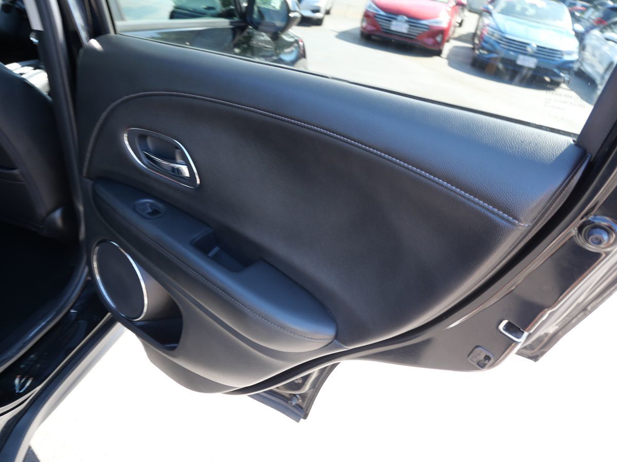 2018 Honda HR-V EX-L photo 24