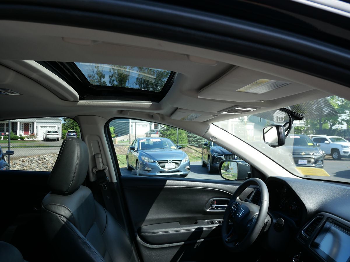 2018 Honda HR-V EX-L photo 28