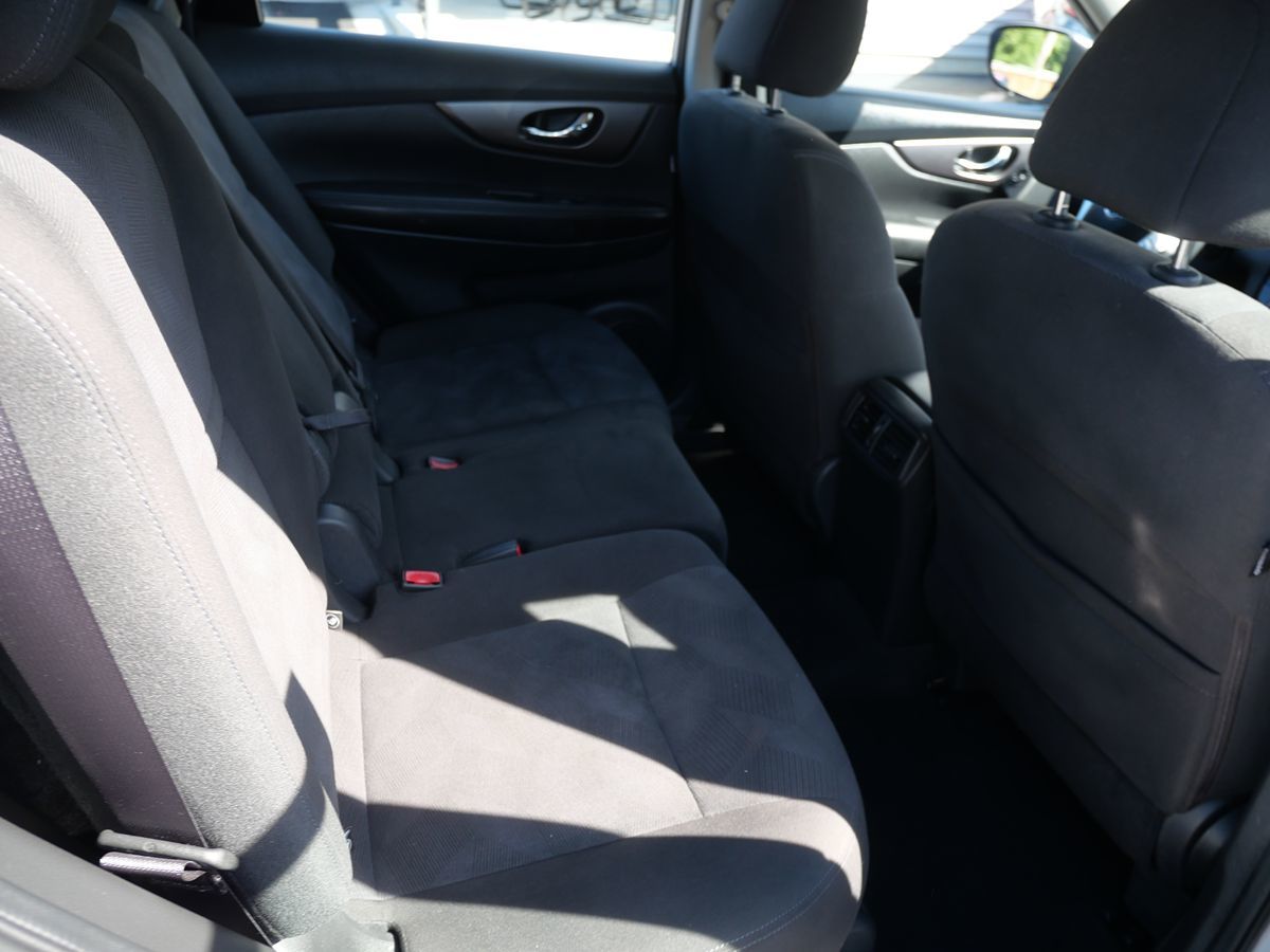 2016 Nissan Rogue S photo 20